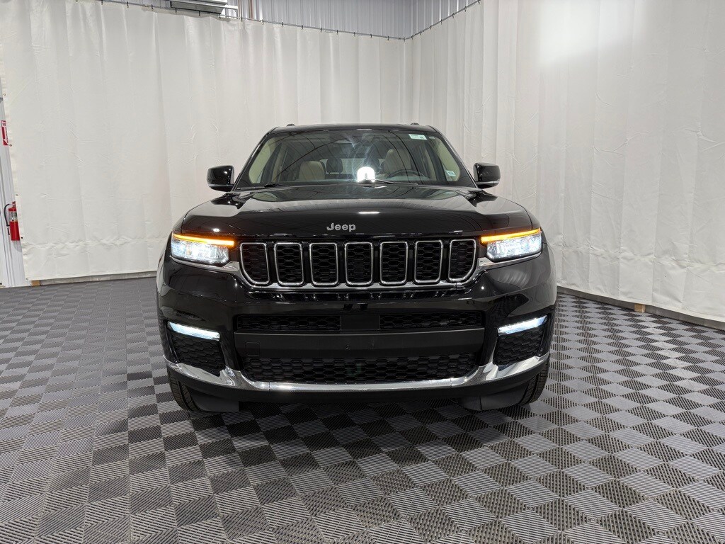 2022 Jeep Grand Cherokee Limited photo 4