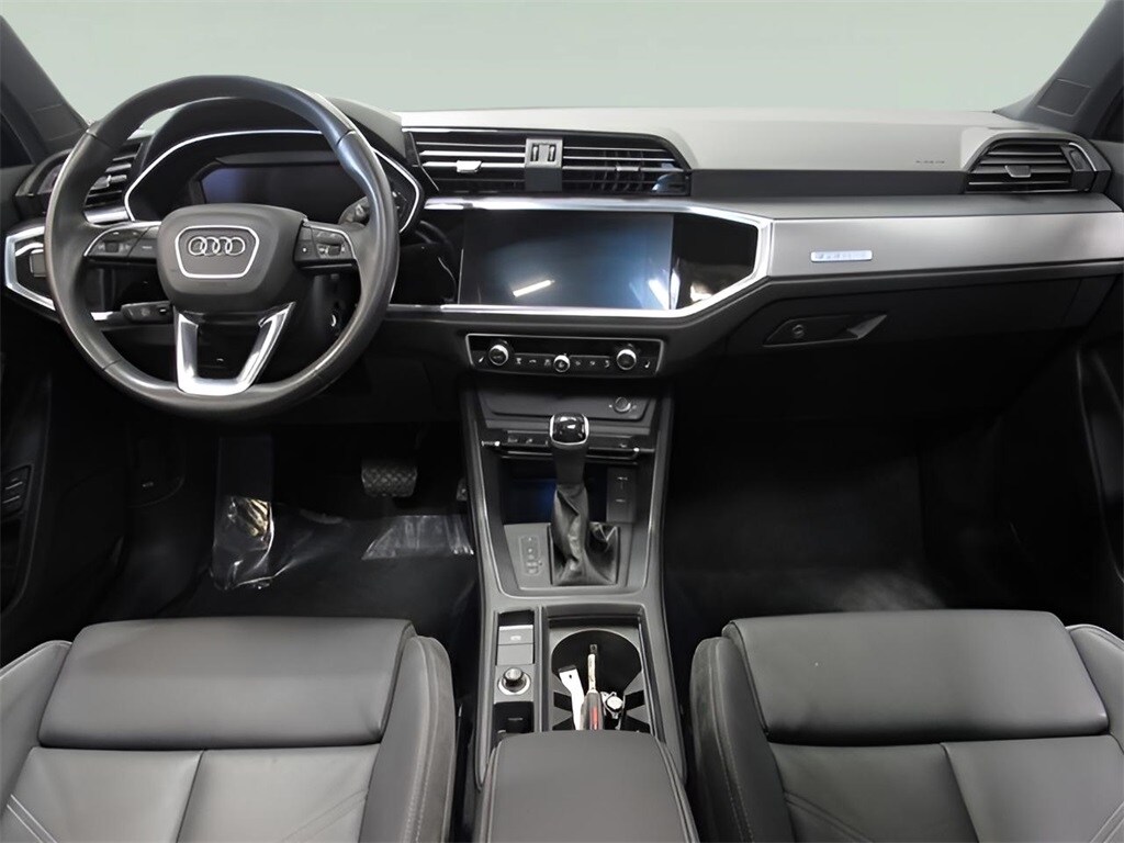 2022 Audi Q3 Premium Plus 45 TFSI S line photo 2