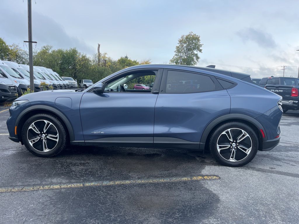 2021 Ford Mustang Mach-E Select photo 4