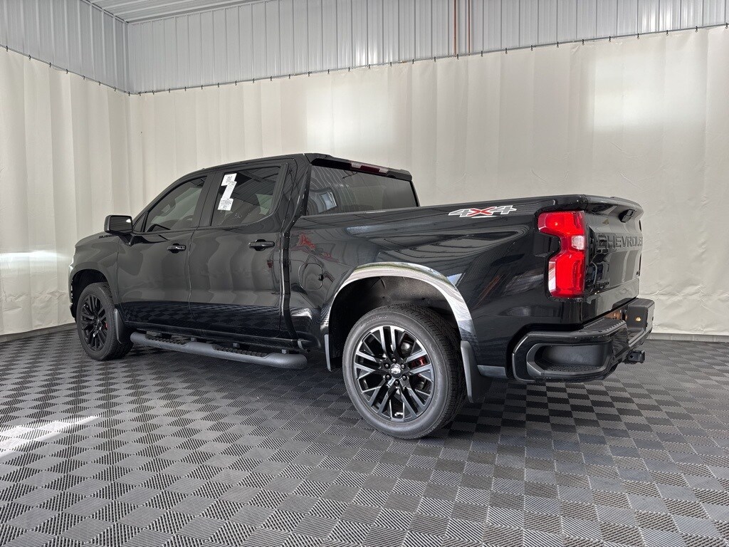 2022 Chevrolet Silverado 1500 RST Rally Edition photo 2