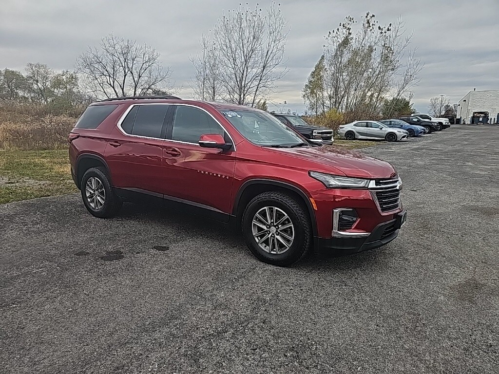 Used 2023 Chevrolet Traverse LT SUV