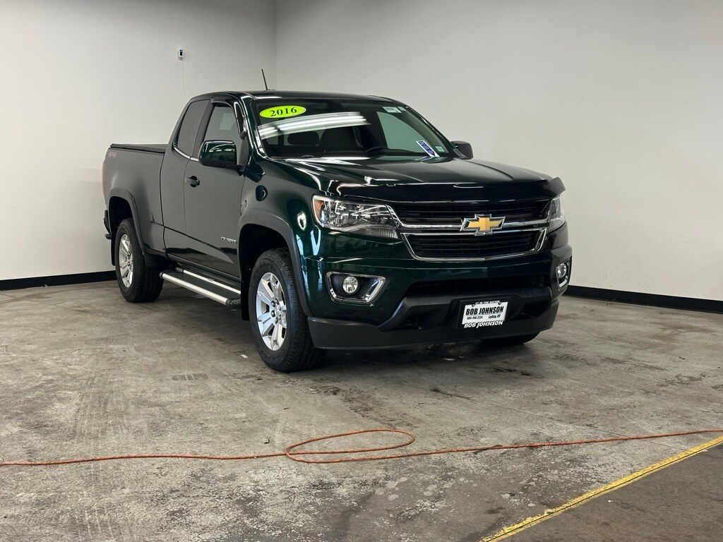 2016 Chevrolet Colorado LT photo 3