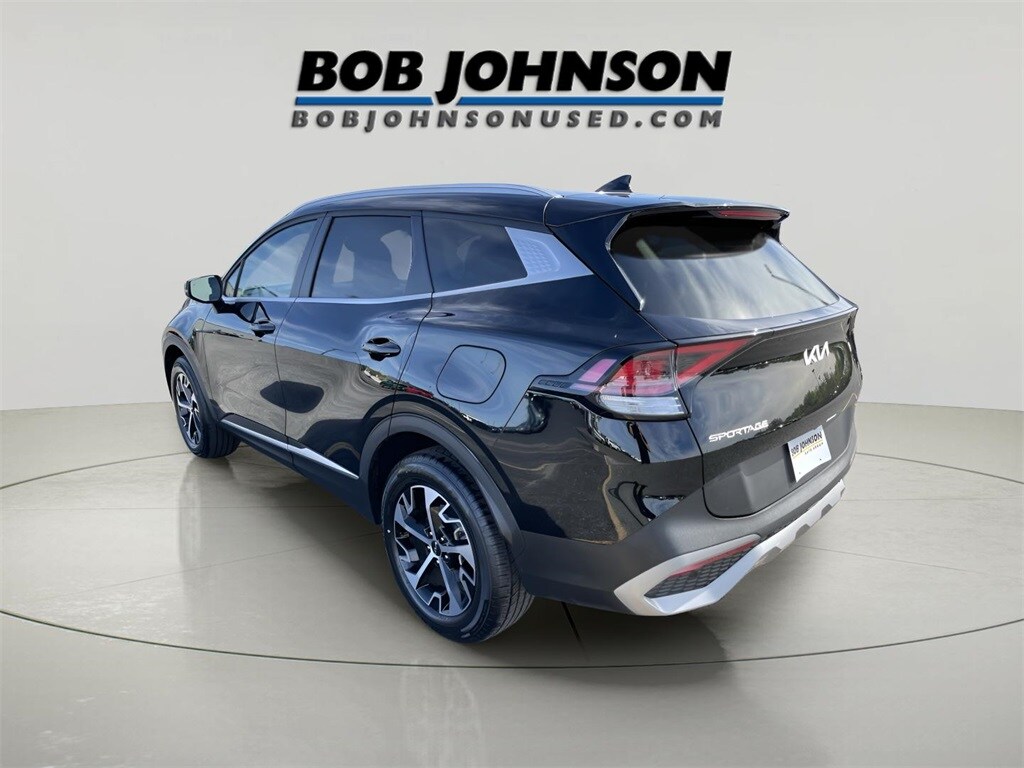 2023 Kia Sportage EX photo 4
