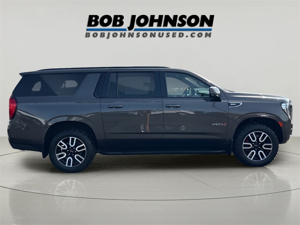2021 Gmc Yukon XL AT4 photo 2