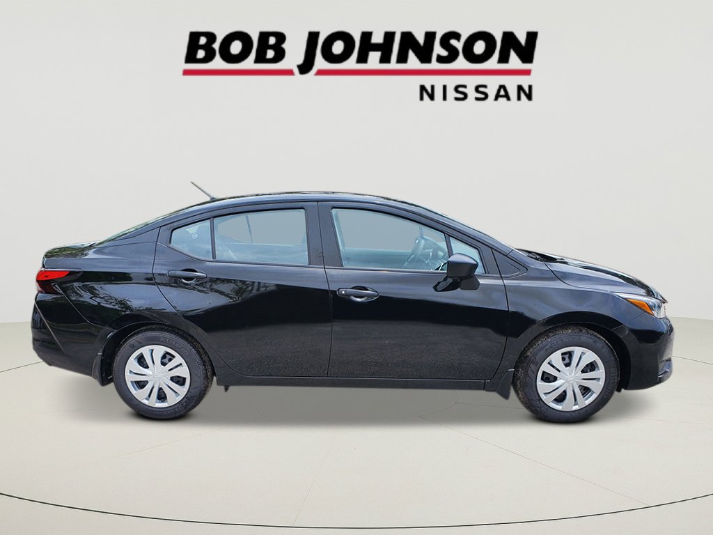 2025 Nissan Versa S photo 2