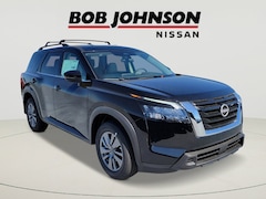 2025 Nissan Pathfinder SV SUV