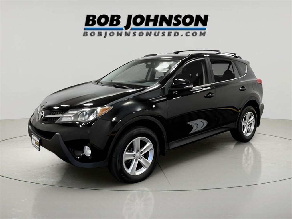 2013 Toyota RAV4 XLE photo 2