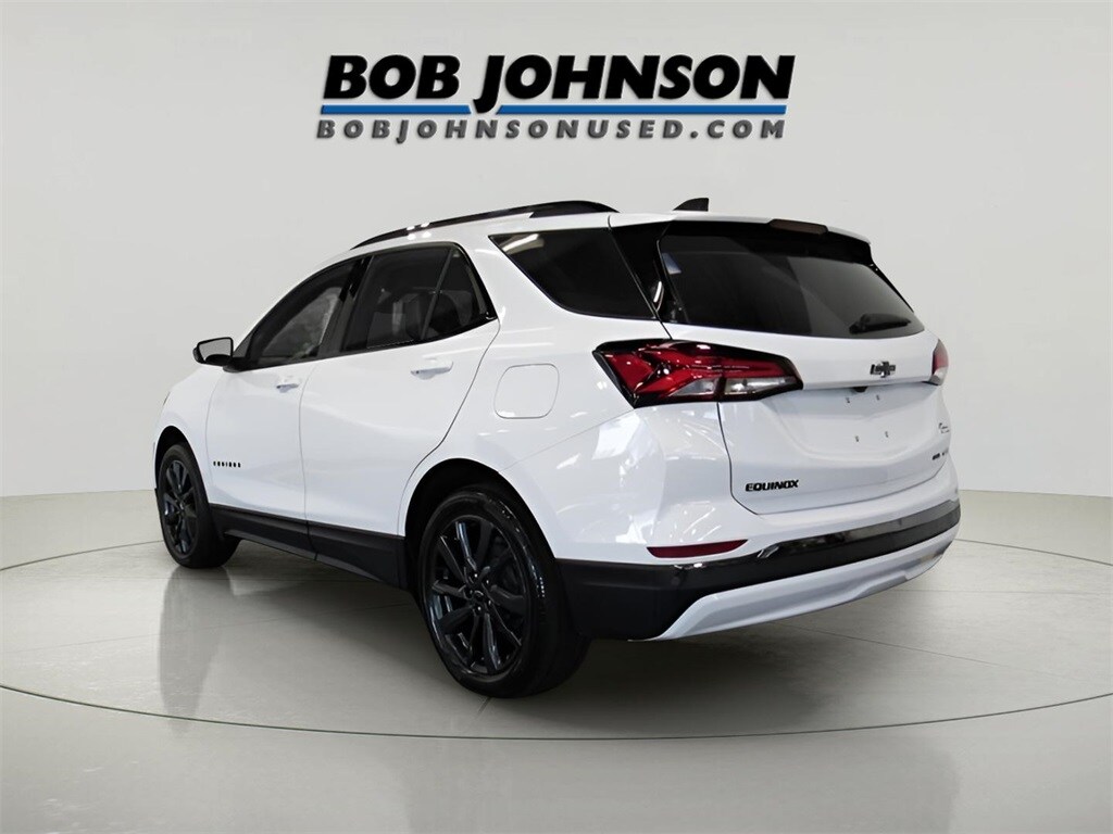 2024 Chevrolet Equinox RS photo 2