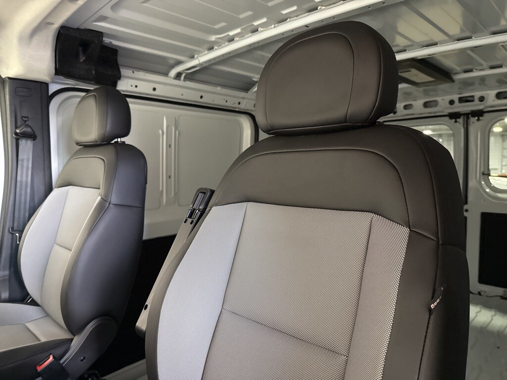 2025 Ram ProMaster 1500 SLT photo 3