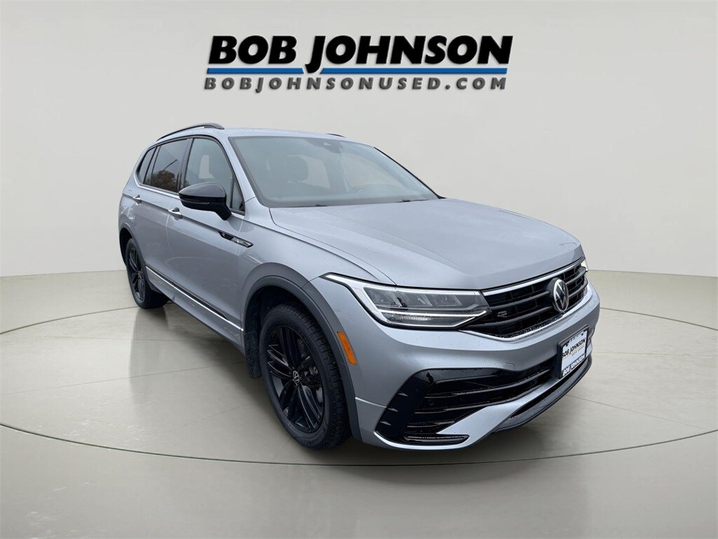 Used 2022 Volkswagen Tiguan 2.0T SE R-Line Black SUV