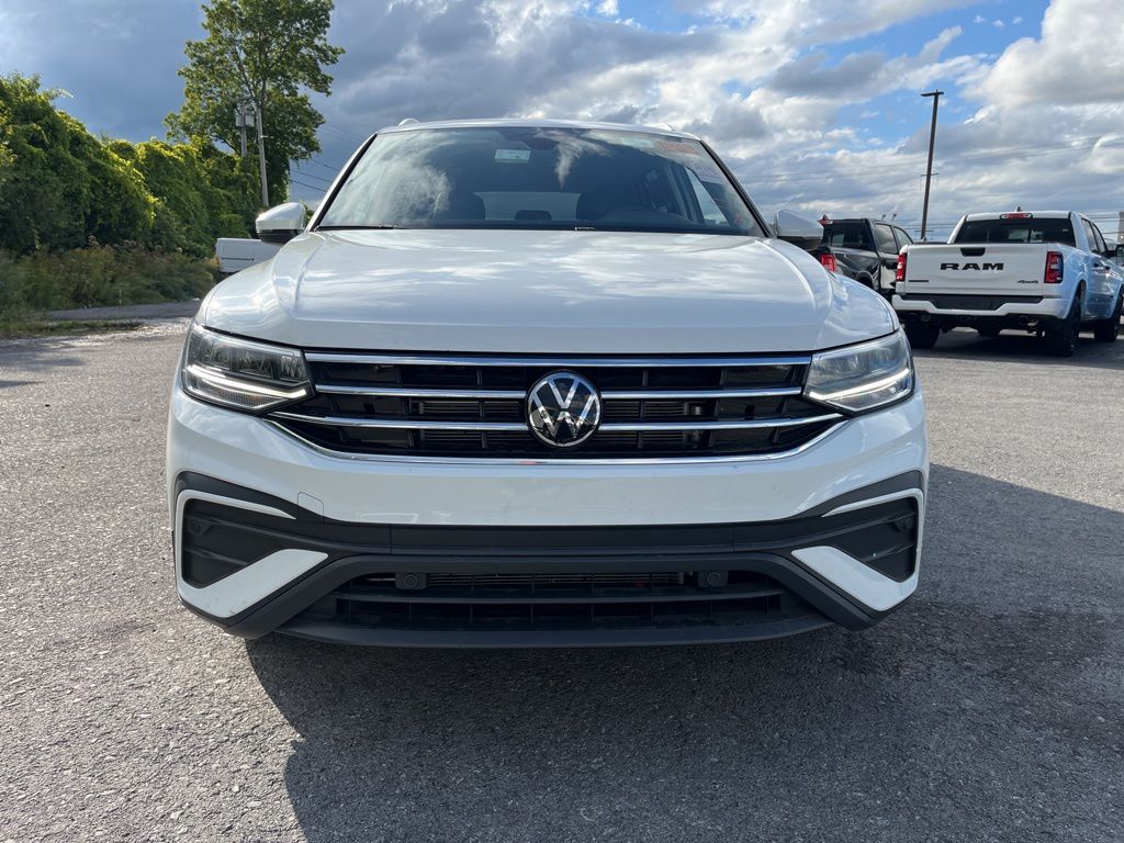 2024 Volkswagen Tiguan SE Wolfsburg Edition photo 2
