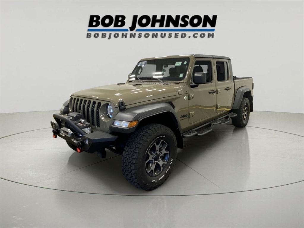 2020 Jeep Gladiator Sport photo 3