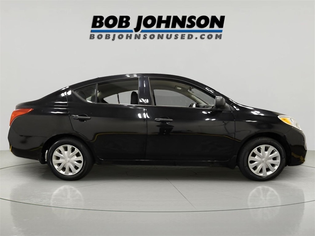 Used 2014 Nissan Versa 1.6 S Sedan