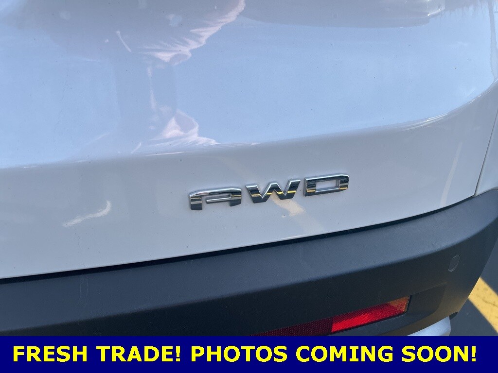 Used 2023 GMC Acadia SLT SUV