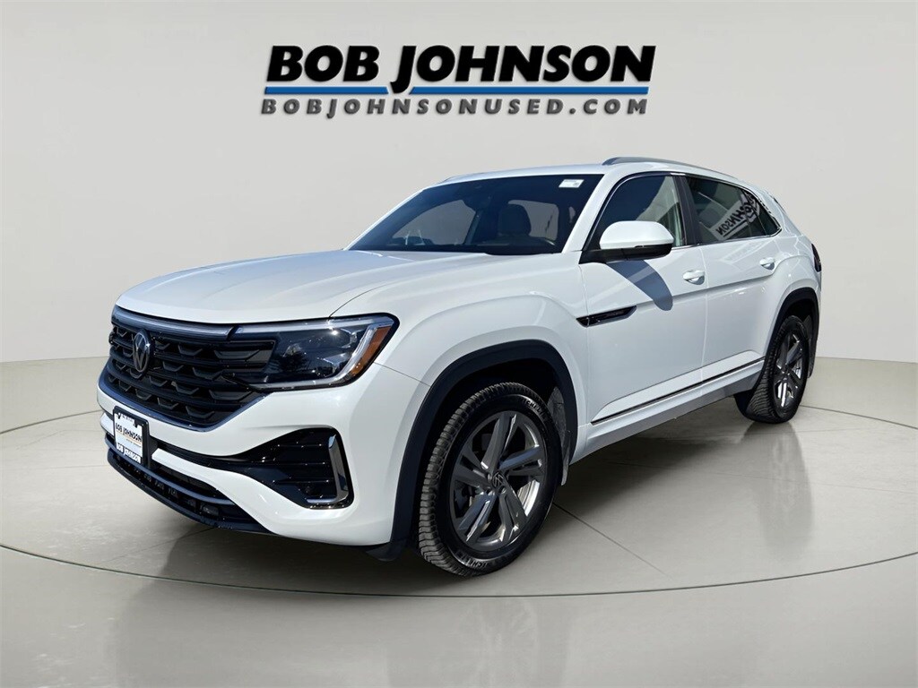 2024 Volkswagen Atlas Cross Sport SEL R-Line photo 3