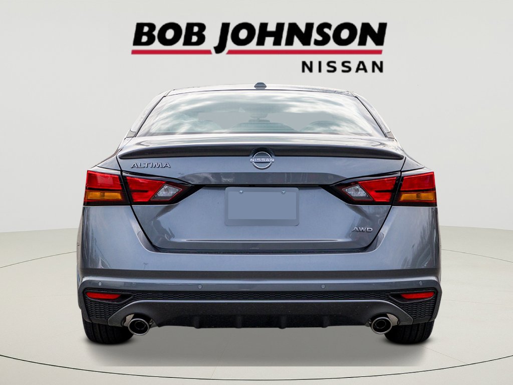 2025 Nissan Altima SV photo 3