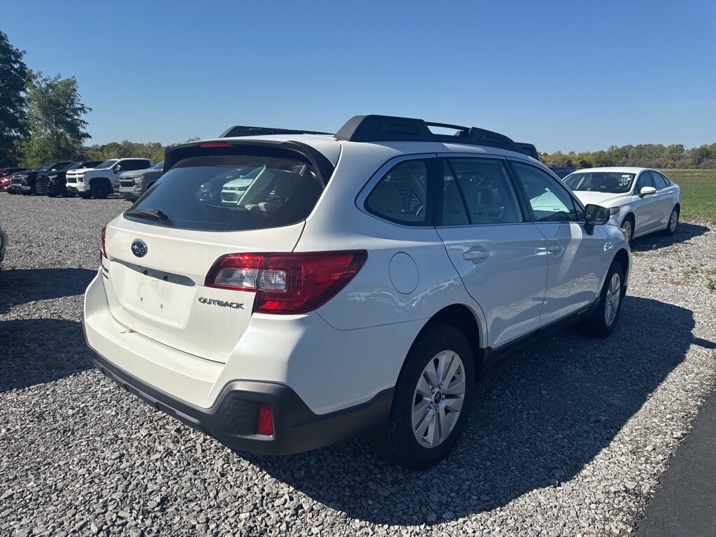 2018 Subaru Outback 2.5i photo 3
