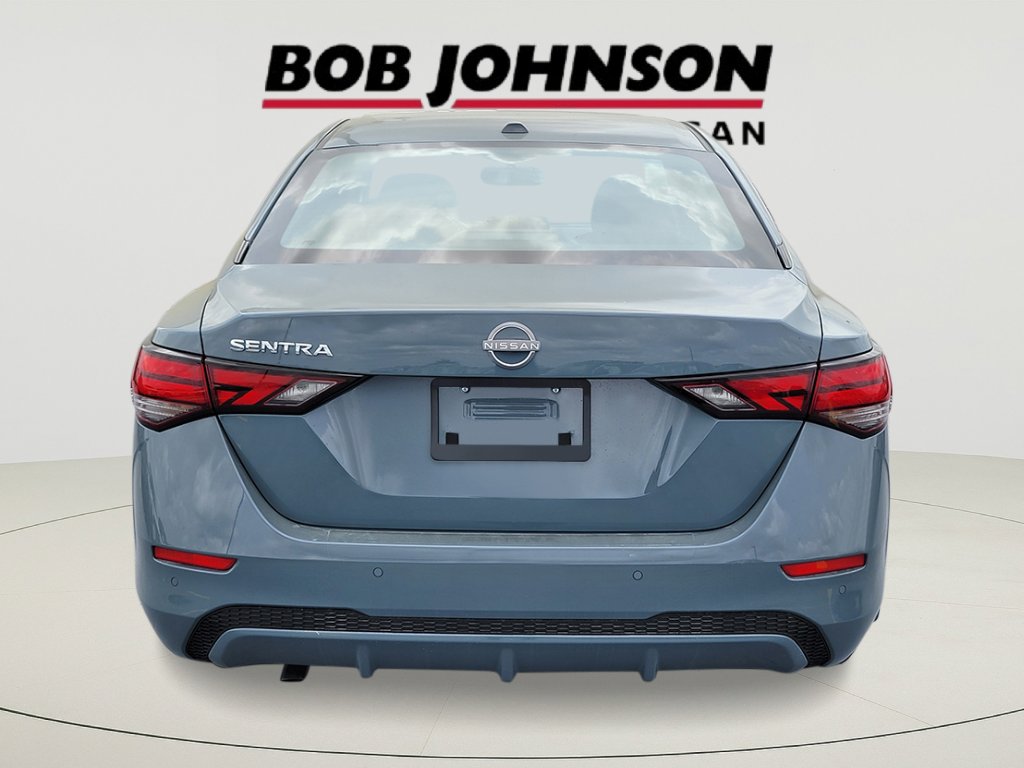 2025 Nissan Sentra SV photo 3