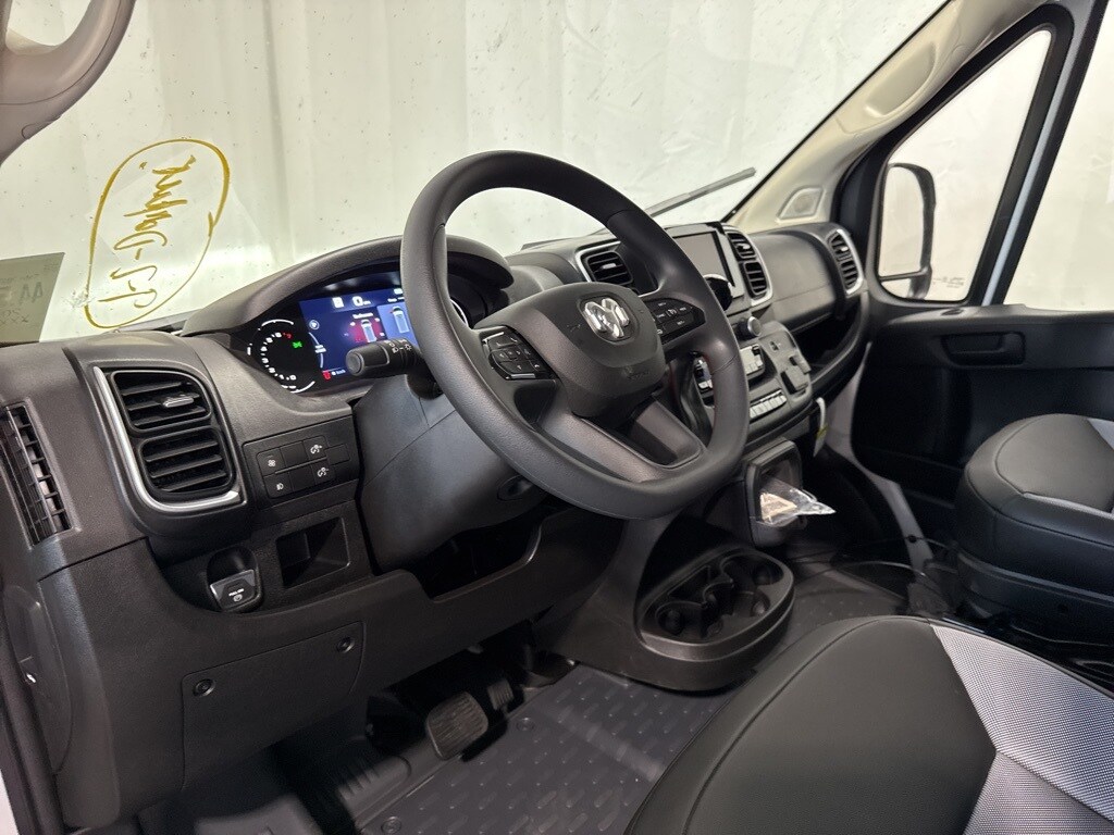 2025 Ram ProMaster 1500 SLT photo 2