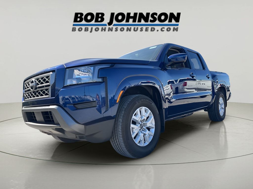 2022 Nissan Frontier SV photo 3