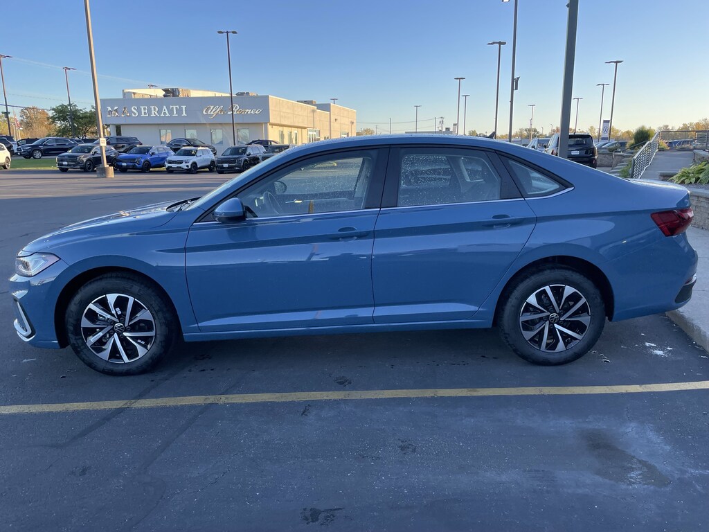 New 2025 Volkswagen Jetta 1.5T S Sedan