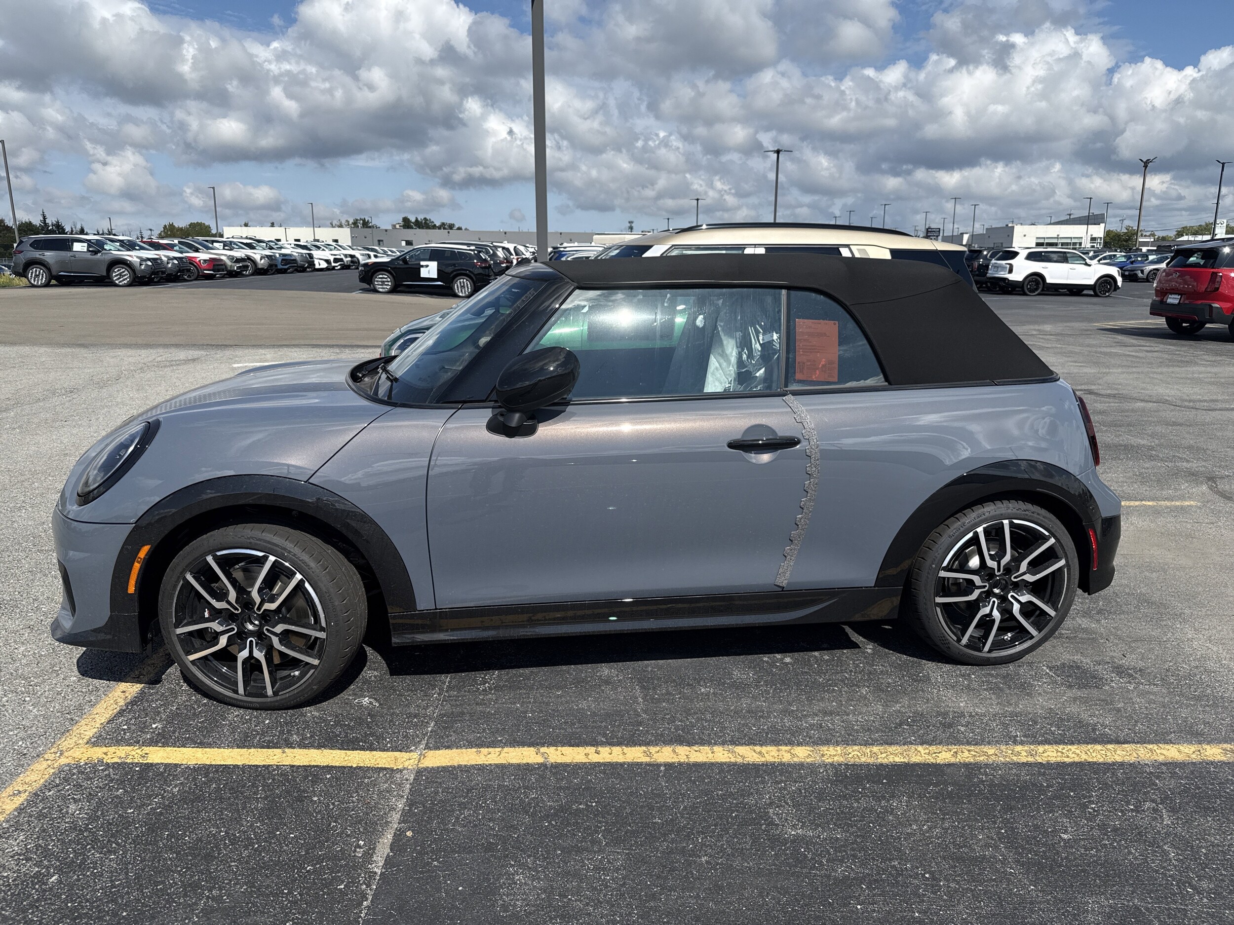 2026 Mini Cooper Convertible Iconic photo 3