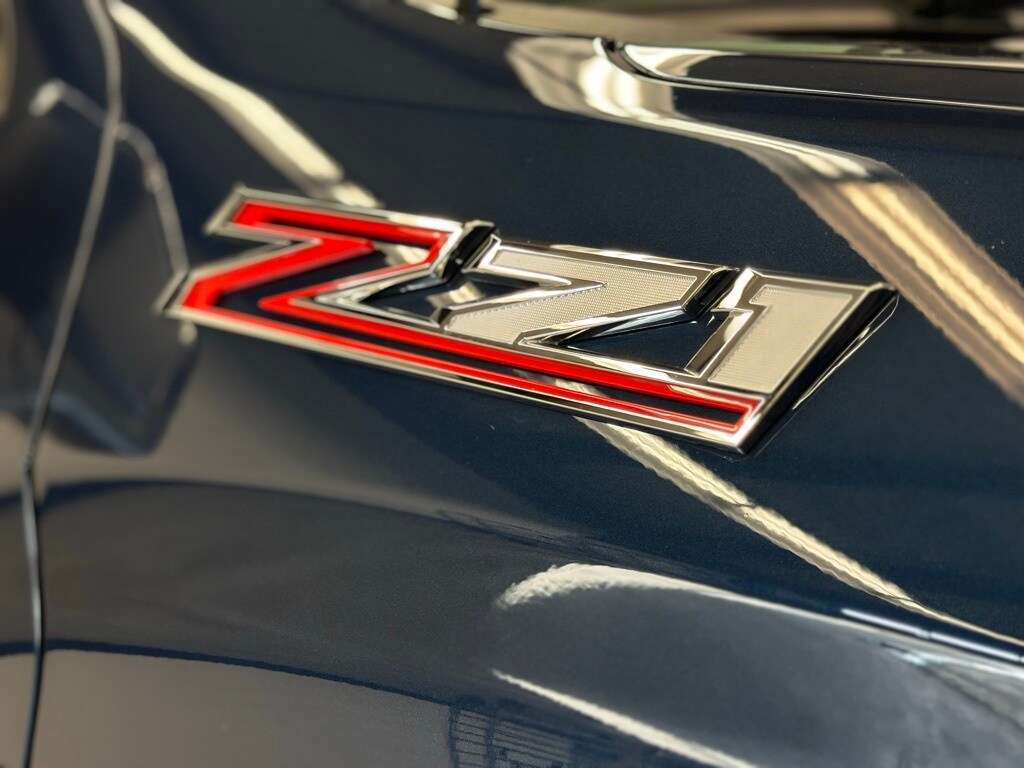 2023 Chevrolet Silverado 1500 LT photo 3