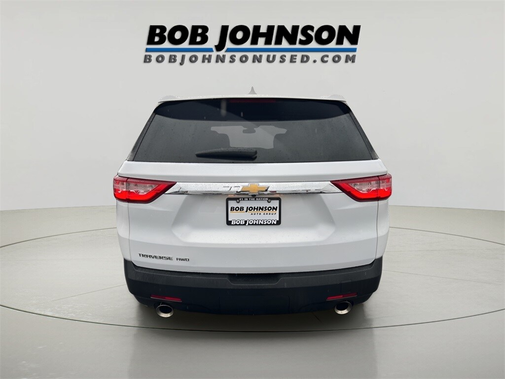 2019 Chevrolet Traverse LS photo 3