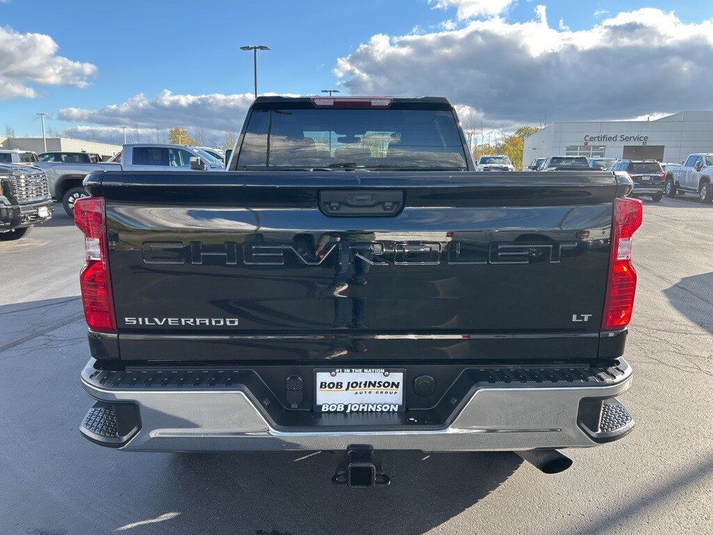 2022 Chevrolet Silverado 2500HD LT photo 4