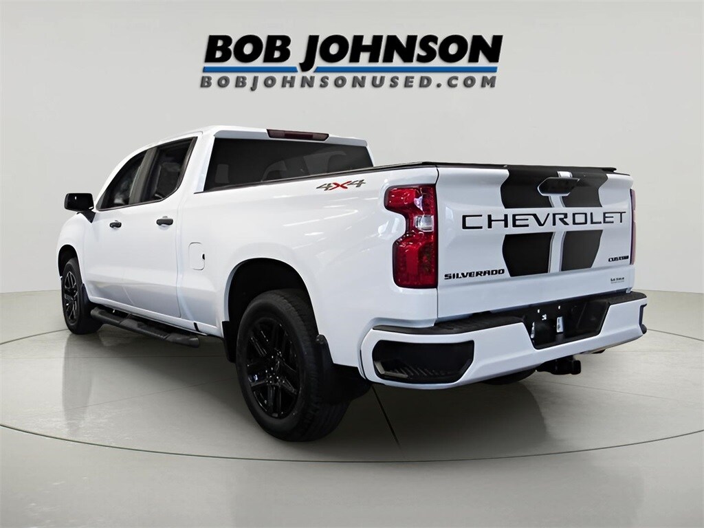 2023 Chevrolet Silverado 1500 Custom photo 4