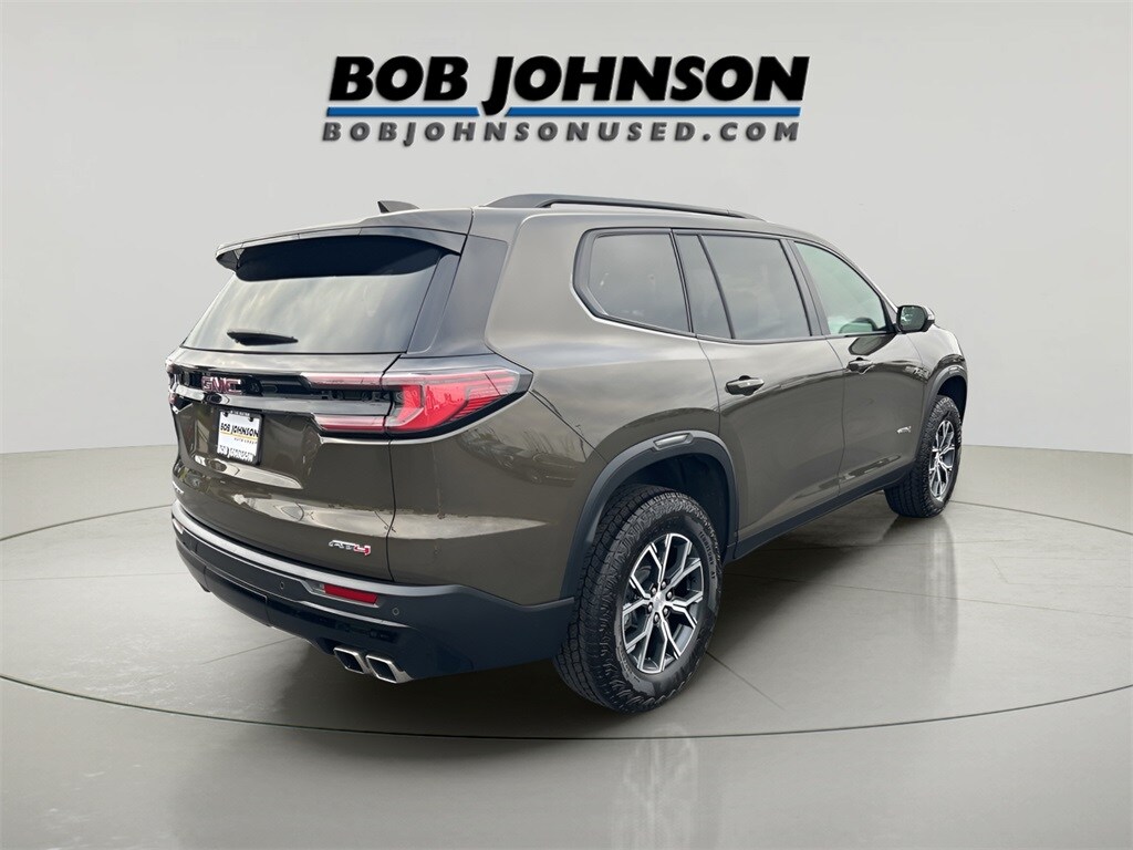 2024 Gmc Acadia AT4 photo 3