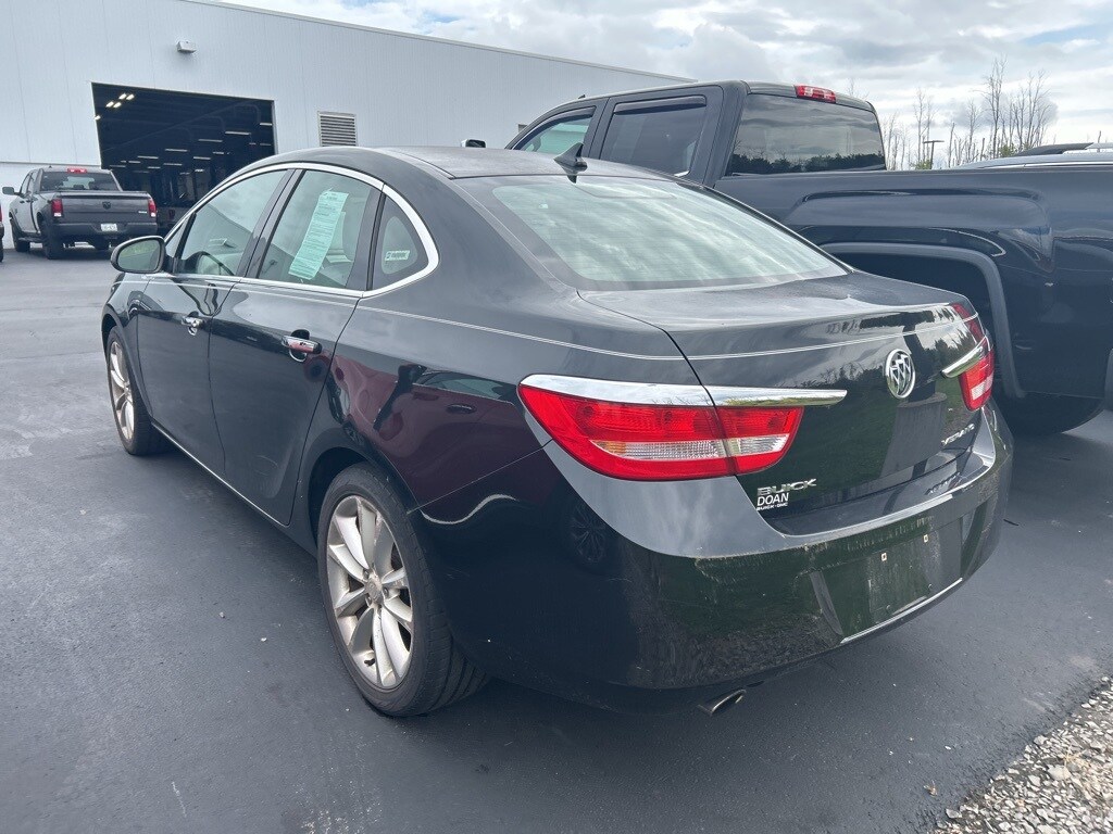 2013 Buick Verano Base photo 4