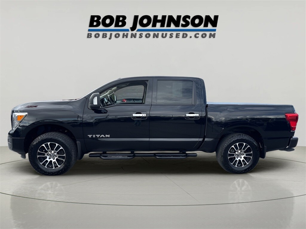 2021 Nissan Titan SV photo 4