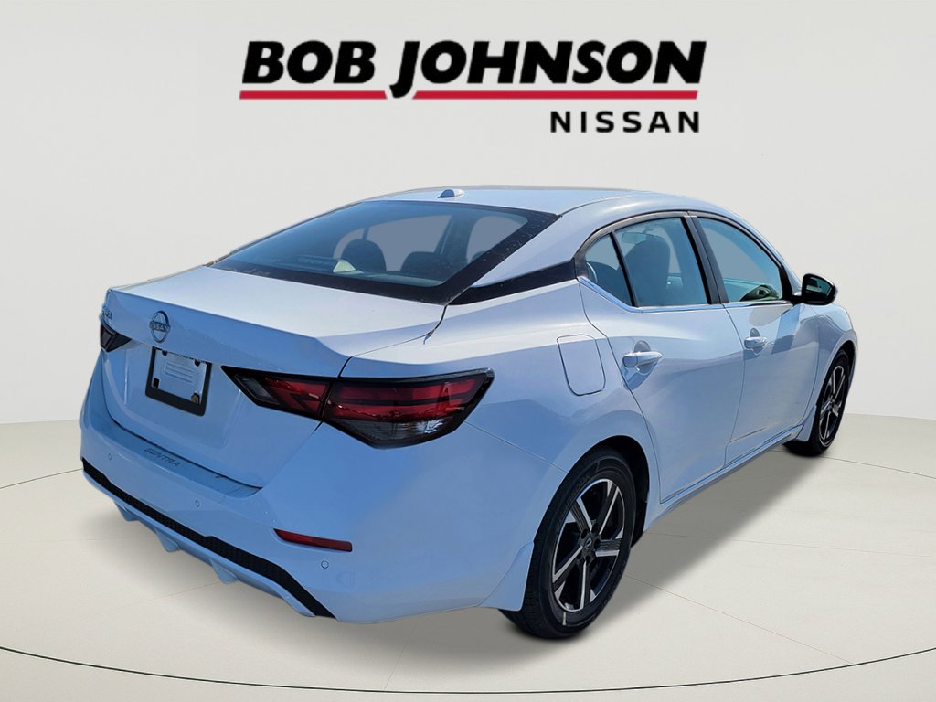 2025 Nissan Sentra SV photo 3