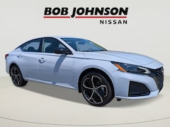 2025 Nissan Altima SR Sedan