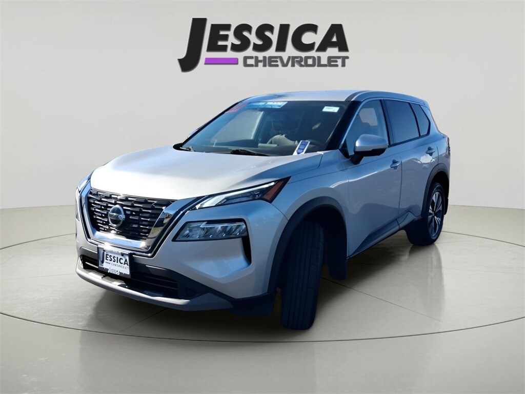 2021 Nissan Rogue SV photo 3
