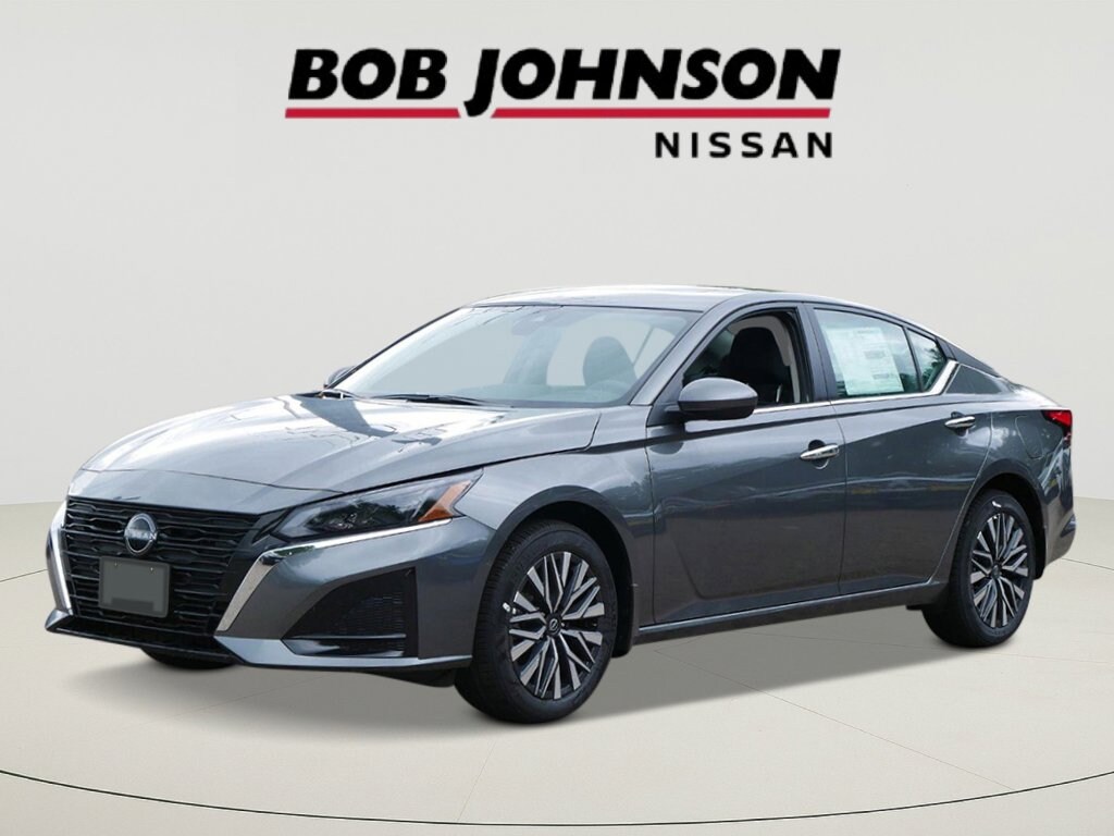 New 2025 Nissan Altima SV Sedan