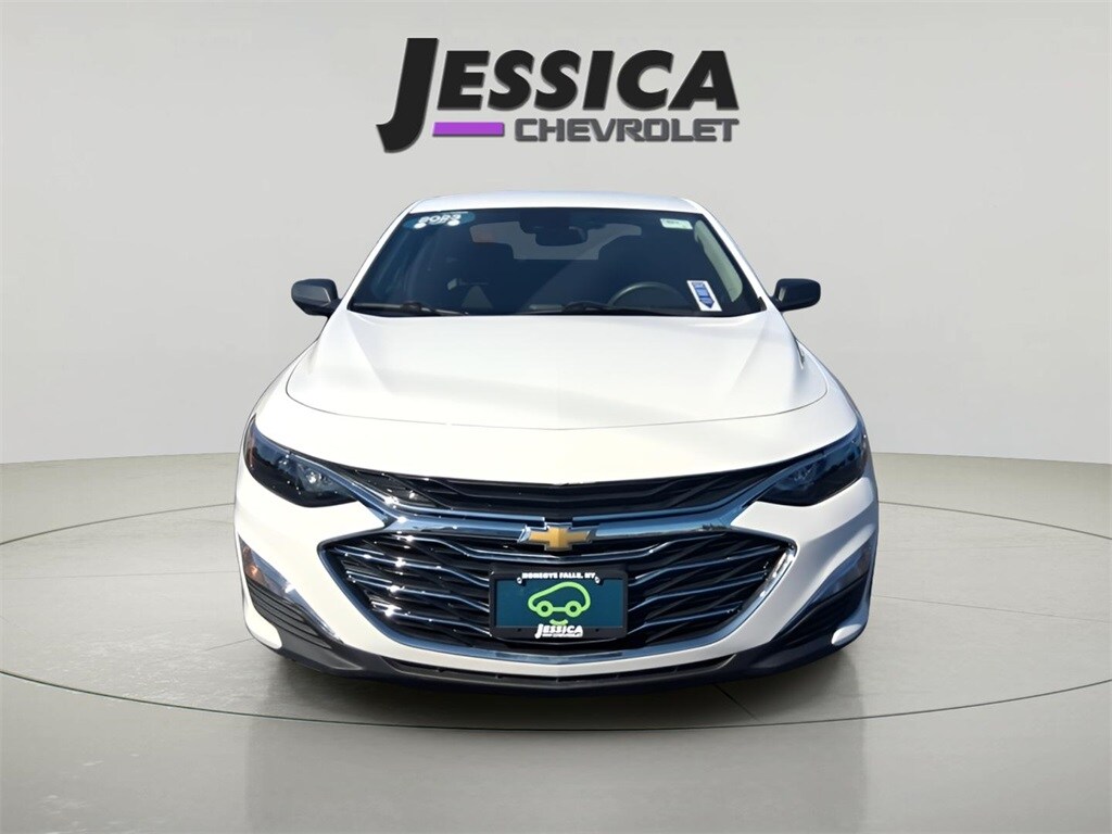 2023 Chevrolet Malibu LS photo 2