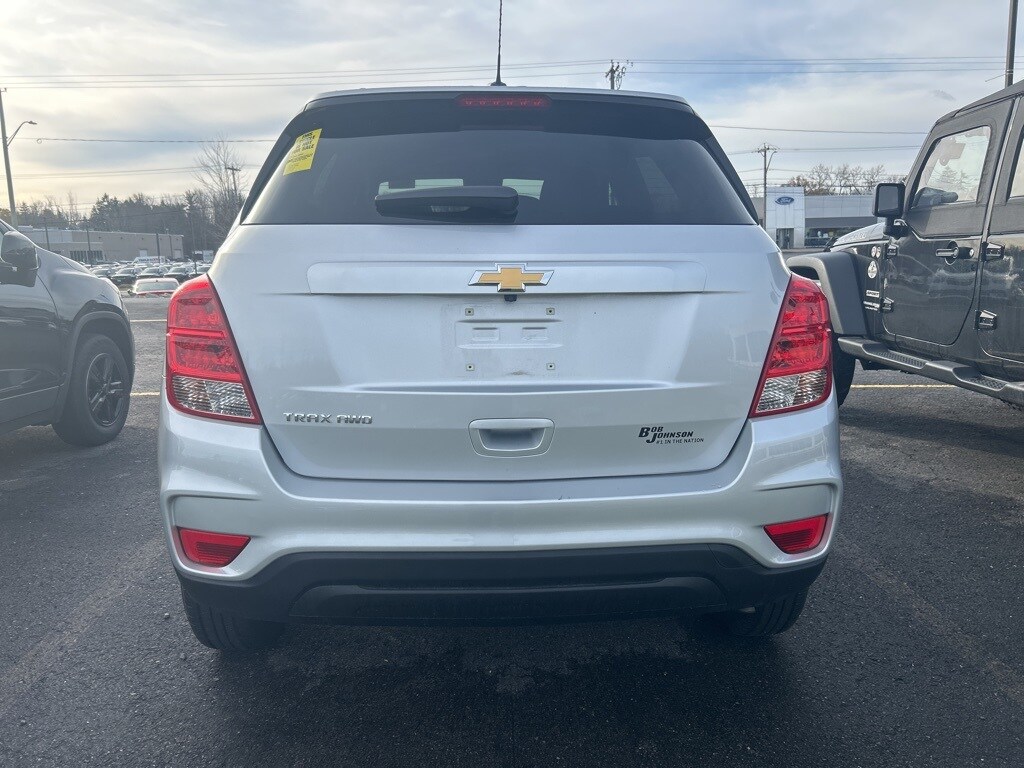 Used 2022 Chevrolet Trax LS SUV