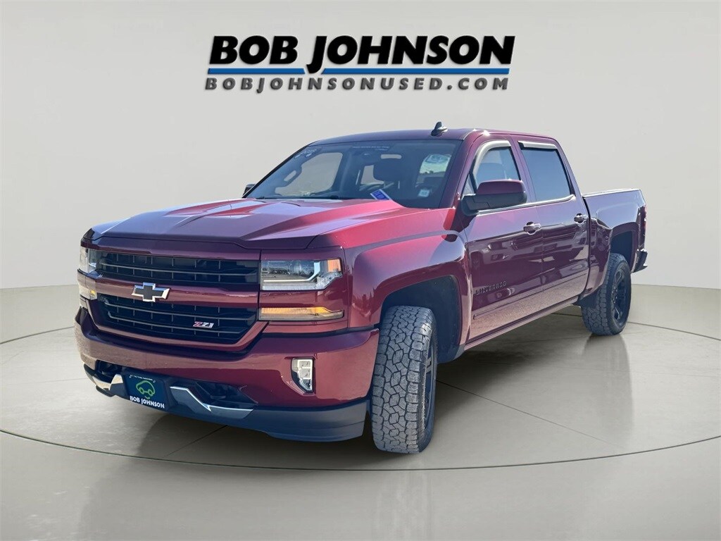 2018 Chevrolet Silverado 1500 LT photo 3
