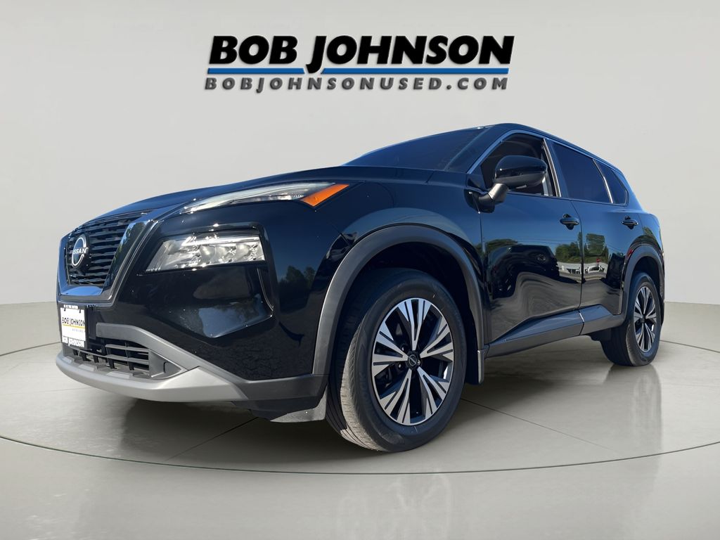 2022 Nissan Rogue SV photo 3