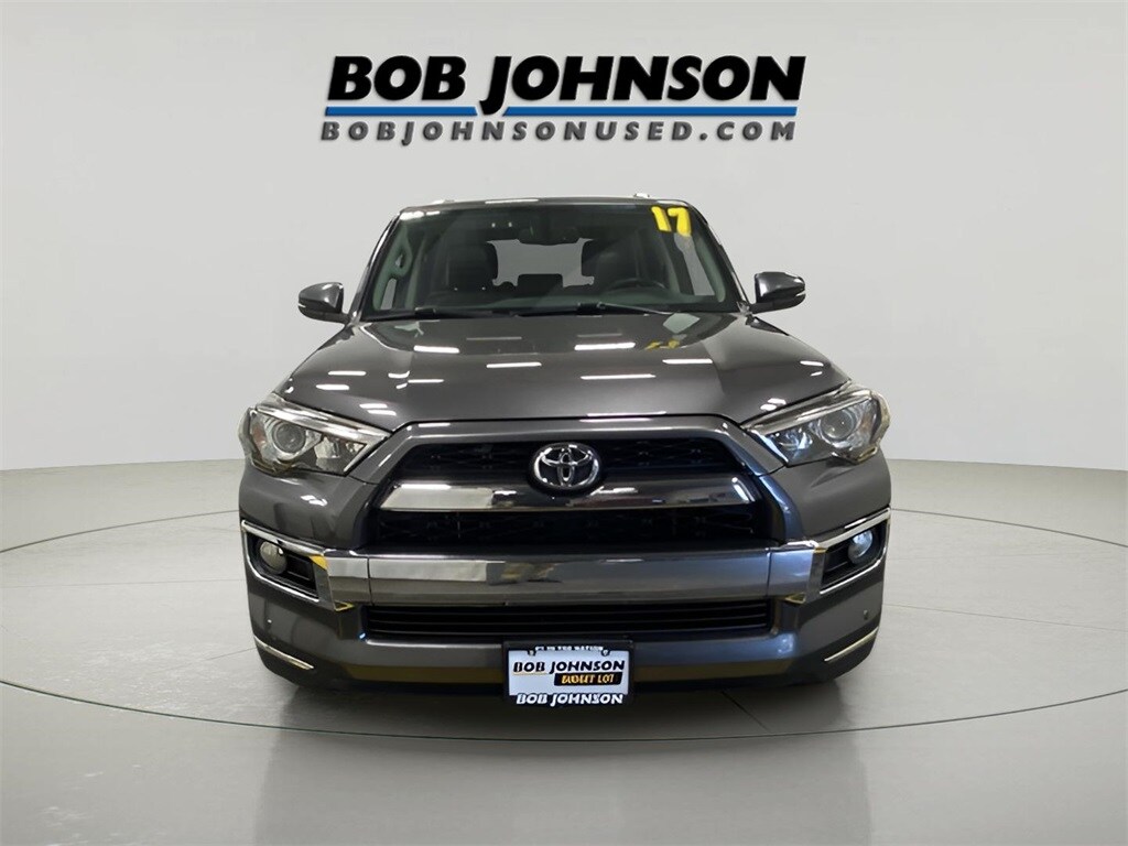 2017 Toyota 4Runner Limited photo 2