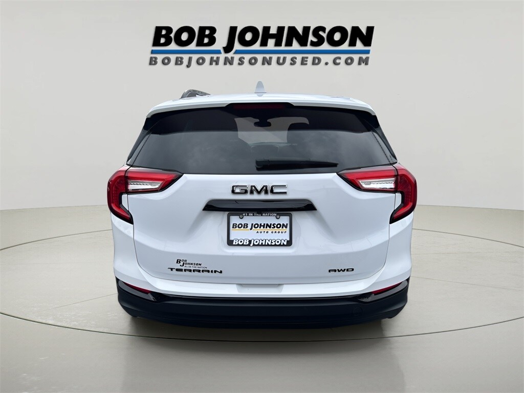 Used 2022 GMC Terrain SLE SUV