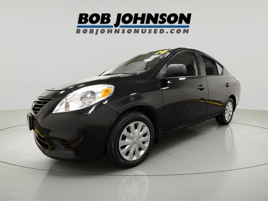 Used 2014 Nissan Versa 1.6 S Sedan