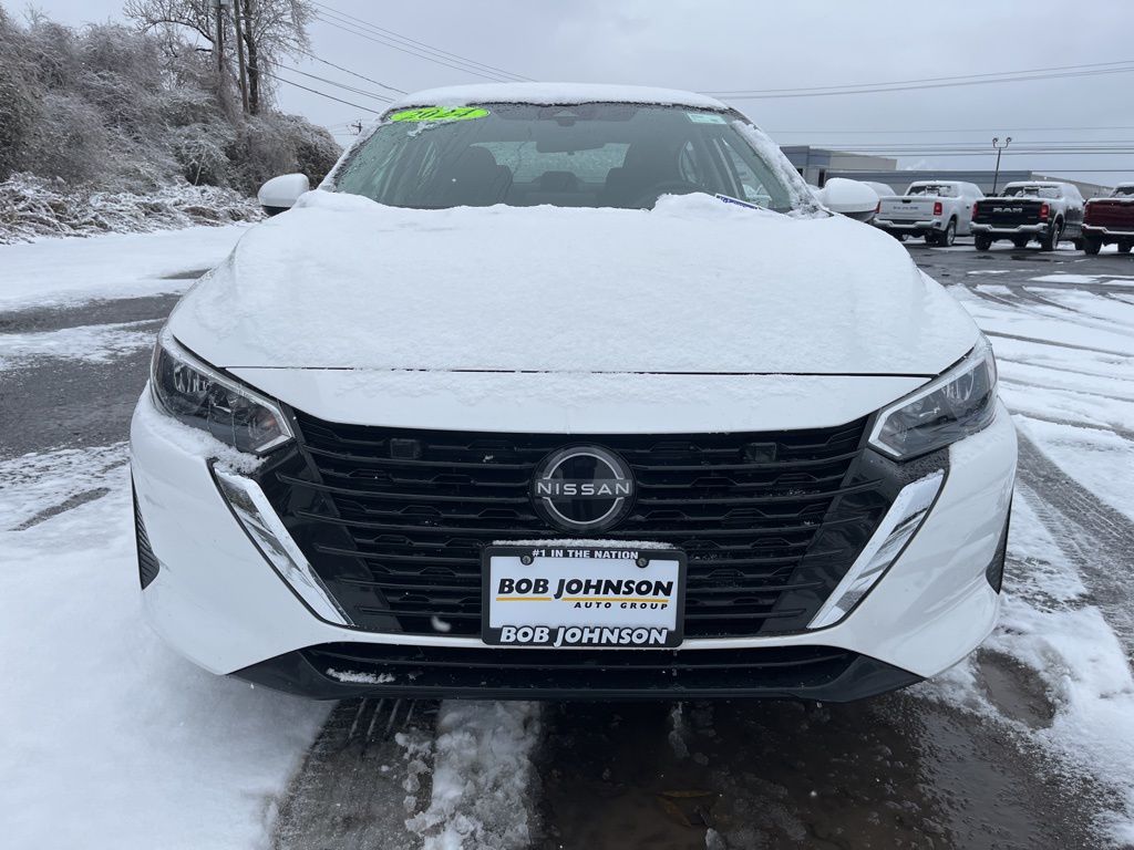 2024 Nissan Sentra SV photo 2
