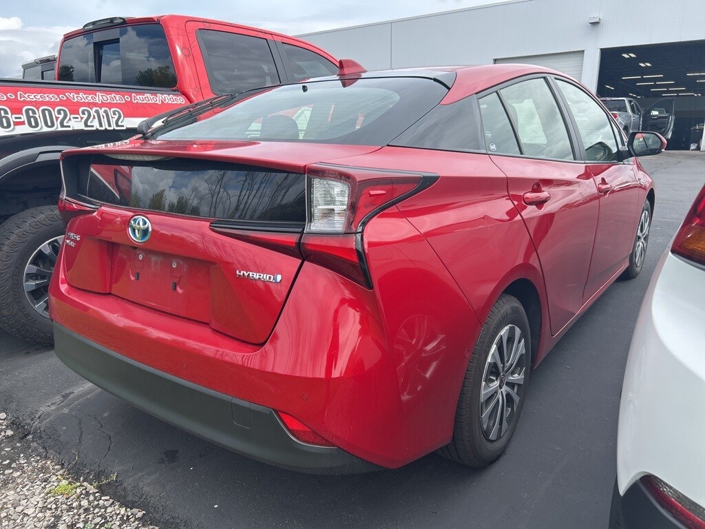 2021 Toyota Prius LE AWD-e photo 2