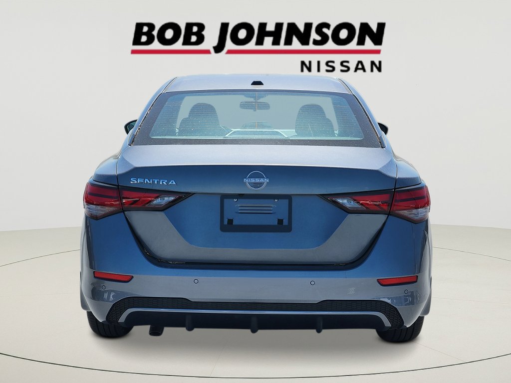 2025 Nissan Sentra SV photo 4