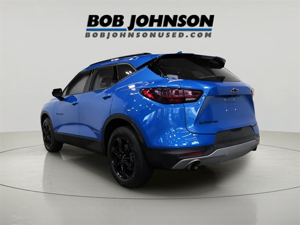2024 Chevrolet Blazer 2LT photo 2