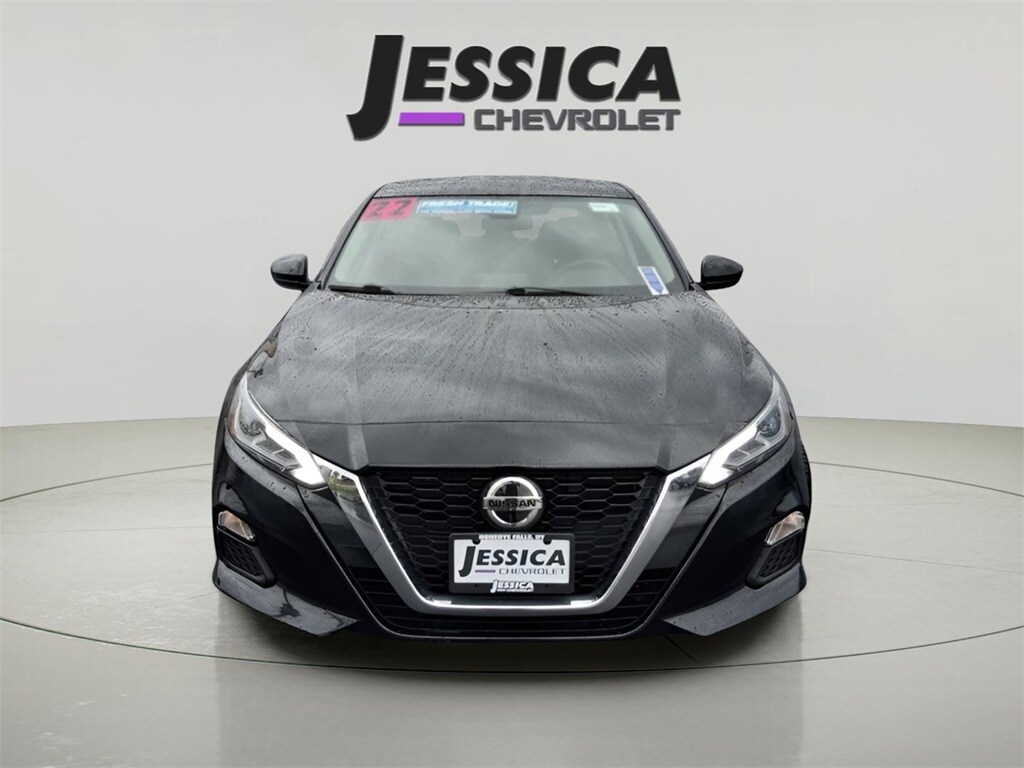 2022 Nissan Altima 2.5 SV photo 2