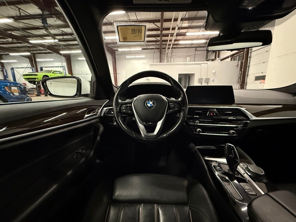 Used 2019 BMW 5 Series 530i xDrive Sedan
